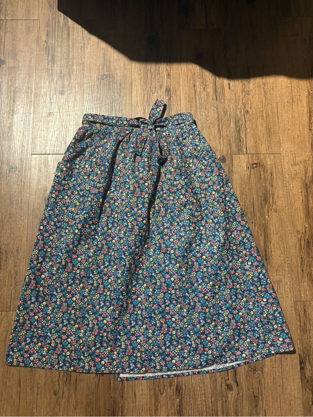 Vintage handmade navy floral wrap skirt
